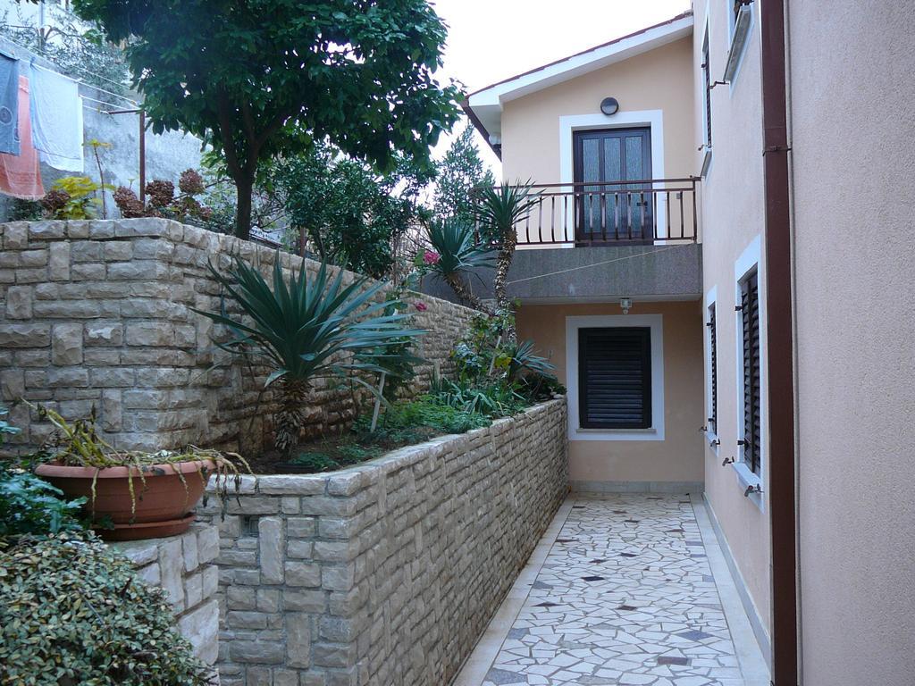 Apartments Emilia Rabac Exterior photo